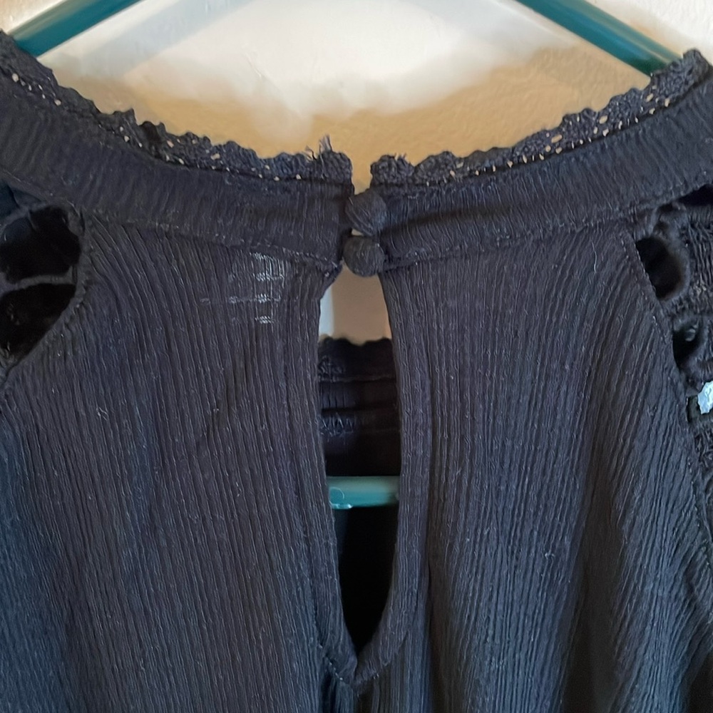 Crochet Raglan Crew Top - Picture 7 of 11